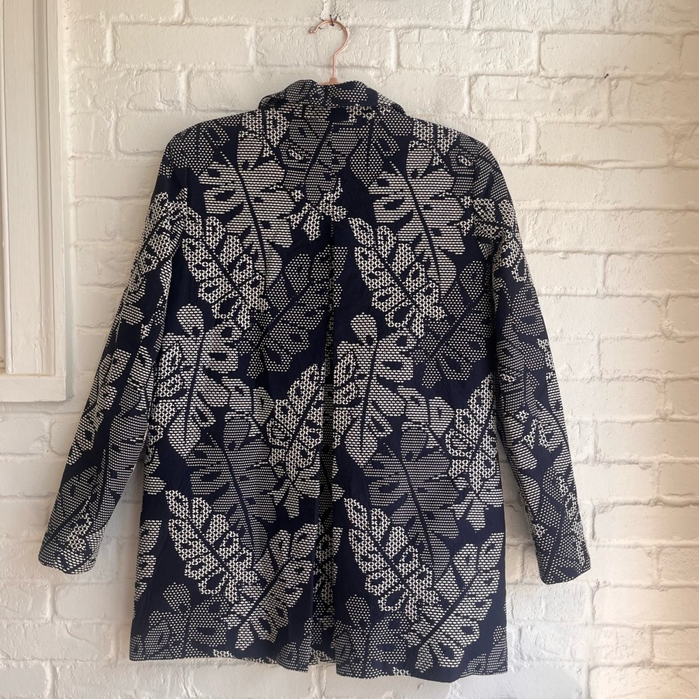 J. Mclaughlin Jacket Size Medium - image 6